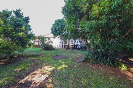 33_photo/94dce6c2c5.a64aef6598c47c00-ATLAS-c21ab55b-293d-4b1e-bba9-19f93d34bec4.jpg de casa à venda com 4 quartos, 130m² em São Lourenço, Curitiba