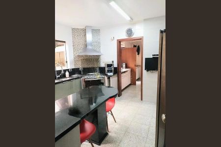 5_photo/94dce6c2e1.d7a91d1757fec3a4-ATLAS-08e68243-4f1f-4806-9612-822ee2c0ef3e.jpg de casa à venda com 5 quartos, 980m² em São Lourenço, Curitiba