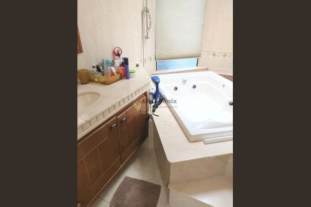 8_photo/94dce6c2e1.d7a91d1757fec3a4-ATLAS-20258ca1-81a8-43c6-9d83-9ba2a1880c8c.jpg de casa à venda com 5 quartos, 980m² em São Lourenço, Curitiba