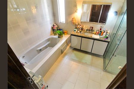 28_photo/94dce6c611.f233aa57f97ab4e8-ATLAS-2355e4bf-269f-46e9-8750-1347547558e6.jpg de casa à venda com 2 quartos, 2600m² em São Francisco, Curitiba