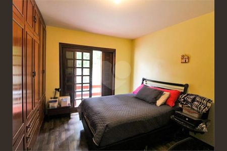 5_photo/94dce6c611.f233aa57f97ab4e8-ATLAS-2eccae6f-c6d5-47f8-801d-b9de81d04c90.jpg de casa à venda com 3 quartos, 280m² em São Francisco, Curitiba