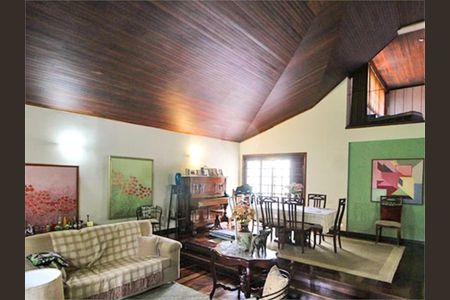 6_photo/94dce6c611.f233aa57f97ab4e8-ATLAS-43fcf36a-695e-4c16-af02-6b8fbceec781.jpg de casa à venda com 3 quartos, 280m² em São Francisco, Curitiba