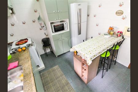 19_photo/94dce6c611.f233aa57f97ab4e8-ATLAS-561de12e-6497-4c68-bca4-25b11ad3e050.jpg de casa à venda com 2 quartos, 2600m² em São Francisco, Curitiba