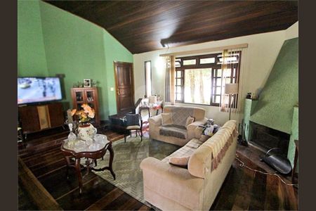 2_photo/94dce6c611.f233aa57f97ab4e8-ATLAS-ba89d4c1-480f-49c2-af6d-d6ab935724da.jpg de casa à venda com 2 quartos, 2600m² em São Francisco, Curitiba