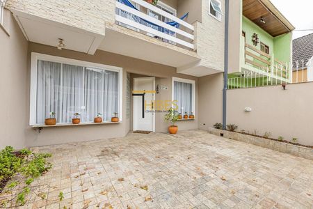 45_photo/94dce6c6ed.2fed7e95ddef69d8-ATLAS-3a9ccc22-4b1e-4ca1-8a03-d0568bcc0d38.jpg de casa à venda com 3 quartos, 350m² em São Lourenço, Curitiba