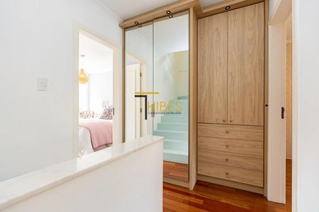 24_photo/94dce6c6ed.2fed7e95ddef69d8-ATLAS-8f4ef3b4-0b9a-4a2a-a157-b88d62e37ea7.jpg de casa à venda com 3 quartos, 350m² em São Lourenço, Curitiba