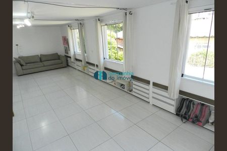 9_photo/94dce6c717.4f0f11c8b1d619b9-ATLAS-04013ec9-0277-4e80-bc19-1251785b2fa4.jpg de casa à venda com 0 quarto, 308m² em São Lourenço, Curitiba