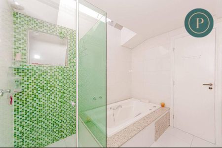 4_photo/94dce6c81d.3be18b52e244e7c2-ATLAS-35aa69b7-8e90-47e6-b72c-fb0cc33d24a1.jpg de casa à venda com 4 quartos, 178m² em Pilarzinho, Curitiba