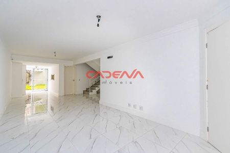 5_photo/94dce6c843.c54d8ccd00eda198-ATLAS-6d20c4ad-8aa5-44e2-827b-edf8d824055f.jpg de casa à venda com 4 quartos, 232m² em Pilarzinho, Curitiba