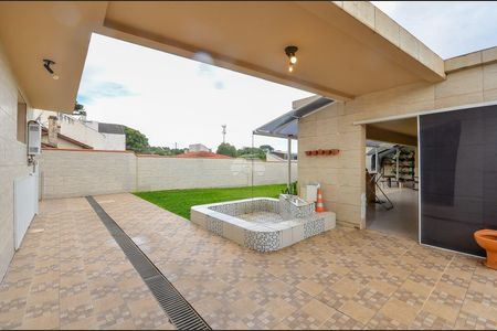 10_photo/94dce6c883.15f4a19d538e62fb-ATLAS-75b7d9aa-9d26-42b9-a814-1cee35b6dfe1.jpg de casa à venda com 4 quartos, 290m² em Pilarzinho, Curitiba