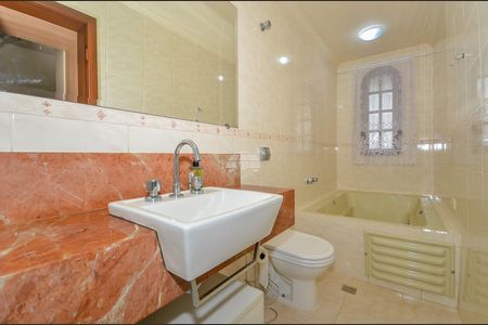 17_photo/94dce6c883.15f4a19d538e62fb-ATLAS-d6fec103-5434-435c-8e20-3b1e1181fda4.jpg de casa à venda com 4 quartos, 290m² em Pilarzinho, Curitiba