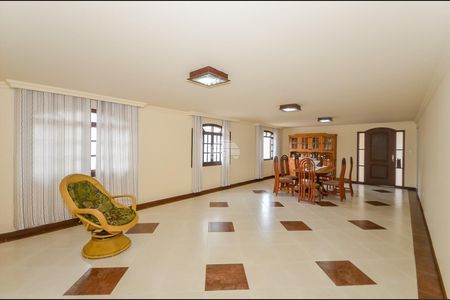 6_photo/94dce6c883.15f4a19d538e62fb-ATLAS-ee6af2f4-a450-45cd-8aac-a0868fc9c699.jpg de casa à venda com 4 quartos, 290m² em Pilarzinho, Curitiba