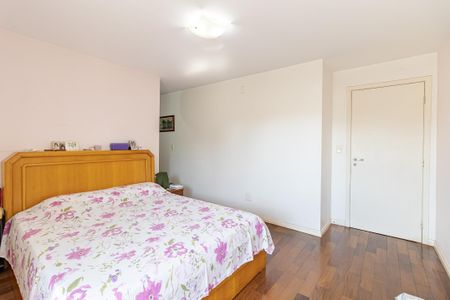 5_photo/94dce6c8c3.98cf39ec7952f033-ATLAS-11216fa9-a6e0-4278-9440-6cd9111bf9ef.jpg de casa à venda com 4 quartos, 370m² em Pilarzinho, Curitiba