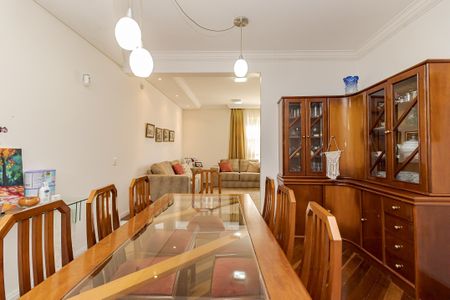 10_photo/94dce6c8c3.98cf39ec7952f033-ATLAS-281d9b78-a29e-4776-a175-06d59c94d4cd.jpg de casa à venda com 4 quartos, 370m² em Pilarzinho, Curitiba