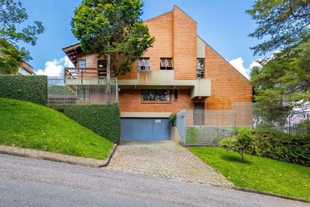 11_photo/94dce6c909.1aac3a9768a0ec1c-ATLAS-7fdc6035-d23e-4337-b863-6d5d0d98b34c.jpg de casa à venda com 4 quartos, 235m² em Pilarzinho, Curitiba