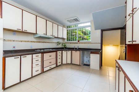 31_photo/94dce6ca4f.760d7ecec936a2b8-ATLAS-ca278e46-c1f0-473d-9a83-b67b8674dec3.jpg de casa para alugar com 10 quartos, 340m² em Pilarzinho, Curitiba