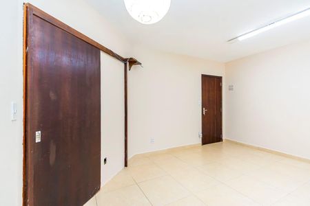 5_photo/94dce6ca4f.760d7ecec936a2b8-ATLAS-ce1dc2c3-5263-41b6-912f-81118e79d2ff.jpg de casa para alugar com 10 quartos, 340m² em Pilarzinho, Curitiba