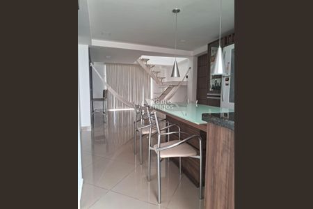 7_photo/94dce6cb21.a596fb24e8ccb8cd-ATLAS-54cb9622-6255-4655-80e6-919c014d7dd7.jpg de casa à venda com 3 quartos, 107m² em Pilarzinho, Curitiba