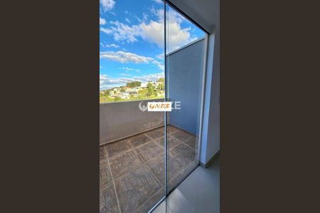 7_photo/94dce6cba5.e55d5649294f0132-ATLAS-3b2a890f-1c20-4aae-a090-e75031fa8b2a.jpg de casa à venda com 4 quartos, 170m² em Pilarzinho, Curitiba