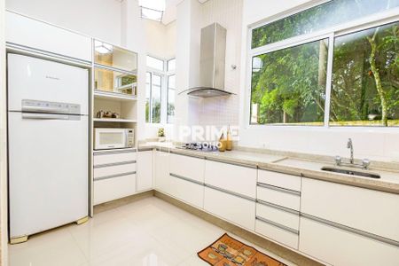 11_photo/94dce6cc61.588d4a7fb74764b6-ATLAS-610e26be-fa14-44e8-86d3-4d3f7c6ef86a.jpg de casa à venda com 5 quartos, 300m² em Pilarzinho, Curitiba