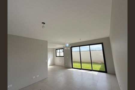 20_photo/94dce6cd1d.2c3574afb1006d70-ATLAS-4f7566b3-92f8-49b4-864d-1aa9c650aa9f.jpg de casa à venda com 3 quartos, 137m² em Pilarzinho, Curitiba