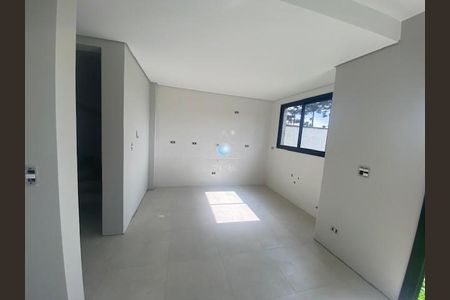 6_photo/94dce6cd1d.2c3574afb1006d70-ATLAS-ee3cff4b-b5b4-4807-9926-e3546313b899.jpg de casa à venda com 3 quartos, 137m² em Pilarzinho, Curitiba