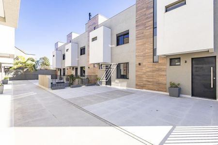 5_photo/94dce6cd1d.2fabd6344b6282fe-ATLAS-2eddd616-c6f3-4220-91bf-080ac6babf37.jpg de casa à venda com 3 quartos, 207m² em Pilarzinho, Curitiba