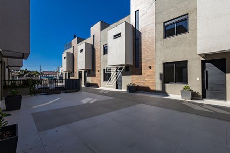 3_photo/94dce6cd1d.2fabd6344b6282fe-ATLAS-ee9755a7-8a38-4d22-a1b2-f09ca7f8bc45.jpg de casa à venda com 3 quartos, 207m² em Pilarzinho, Curitiba