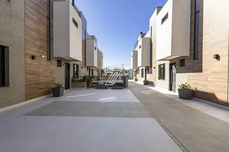 4_photo/94dce6cd1d.2fabd6344b6282fe-ATLAS-f9ba3eb0-7105-4b8e-8711-ca0aa5928e17.jpg de casa à venda com 3 quartos, 207m² em Pilarzinho, Curitiba