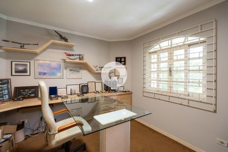 7_photo/94dce6cdb5.7b14635dc7f45449-ATLAS-1d582bcc-8e2e-4477-9b87-8a92aae4d4fb.jpg de casa à venda com 4 quartos, 397m² em Pilarzinho, Curitiba