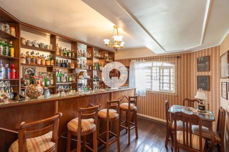 3_photo/94dce6cdb5.7b14635dc7f45449-ATLAS-45b275ab-2b6f-4a79-a13d-84ea3c596ee2.jpg de casa à venda com 4 quartos, 397m² em Pilarzinho, Curitiba