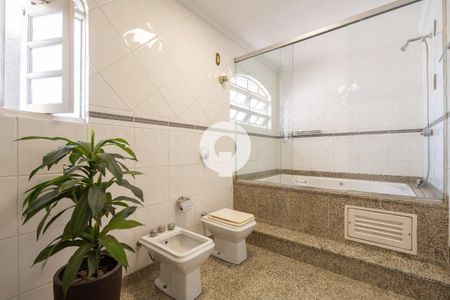 4_photo/94dce6cdb5.7b14635dc7f45449-ATLAS-c61127a1-bf17-4456-941a-e5fef968bb31.jpg de casa à venda com 4 quartos, 397m² em Pilarzinho, Curitiba