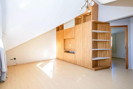 42_photo/94dce6cdcd.210363f7da379e19-ATLAS-05aa20f2-290d-40e1-be94-6fc05b643e74.jpg de casa à venda com 4 quartos, 185m² em Pilarzinho, Curitiba