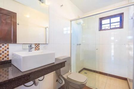 23_photo/94dce6cdcd.210363f7da379e19-ATLAS-2399474a-47e5-4d1d-95da-d2cf3e5d9ead.jpg de casa à venda com 4 quartos, 185m² em Pilarzinho, Curitiba