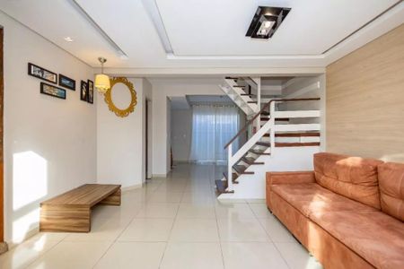 3_photo/94dce6cdcd.210363f7da379e19-ATLAS-616abfdd-3b1e-4dfd-a404-363675947cbc.jpg de casa à venda com 4 quartos, 185m² em Pilarzinho, Curitiba