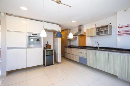 13_photo/94dce6cdcd.210363f7da379e19-ATLAS-8dc297ed-db69-4a62-a1aa-1904588185da.jpg de casa à venda com 4 quartos, 185m² em Pilarzinho, Curitiba