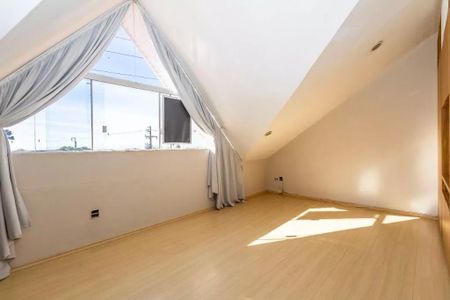 40_photo/94dce6cdcd.210363f7da379e19-ATLAS-94a959df-e648-412a-b8ea-7e364501eaf8.jpg de casa à venda com 4 quartos, 185m² em Pilarzinho, Curitiba