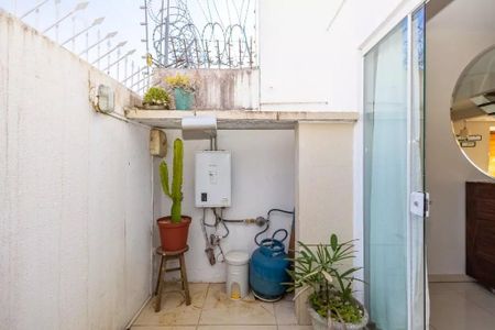 17_photo/94dce6cdcd.210363f7da379e19-ATLAS-e5767f71-474a-4cea-8dc4-dd8adcbb7c53.jpg de casa à venda com 4 quartos, 185m² em Pilarzinho, Curitiba