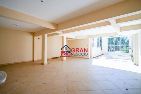 10_photo/94dce6ce79.5ea3e841c7bad336-ATLAS-5116e992-0b89-4e91-b417-41c1d343fd27.jpg de casa para alugar com 4 quartos, 204m² em São Francisco, Curitiba