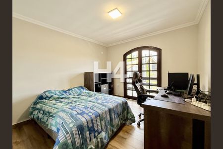 5_photo/94dce6ceb1.ab293f222e583704-ATLAS-3108f413-02e5-43a6-9dda-9f7f36e4c3e9.jpg de casa à venda com 4 quartos, 220m² em Pilarzinho, Curitiba