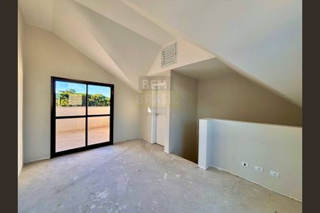 2_photo/94dce6cf1b.0d954793ca9678d1-ATLAS-dfdb3f9b-7d21-41a3-ae3e-d4aaaae2c102.jpg de casa à venda com 3 quartos, 125m² em Pilarzinho, Curitiba