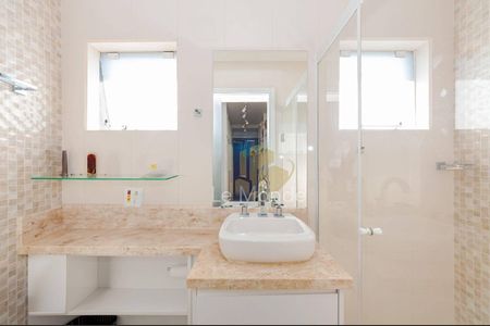 7_photo/94dce6d1ad.09604b2c146ebc17-ATLAS-284b9ea5-96a8-4be2-aa28-5bcb37ce2537.jpg de casa à venda com 5 quartos, 204m² em Abranches, Curitiba