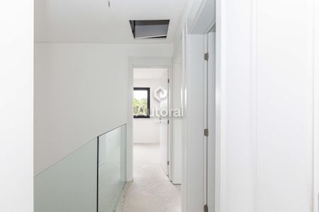 9_photo/94dce6d22d.cce03887c7d72c1f-ATLAS-25cbb776-84a4-4a84-bede-1d0a27dfee9e.jpg de casa à venda com 3 quartos, 112m² em Abranches, Curitiba