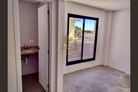 7_photo/94dce6d397.b24a59dfe16413ee-ATLAS-cb1ee08b-0eee-4198-92ff-6d6edf26c91d.jpg de casa à venda com 3 quartos, 162m² em Pilarzinho, Curitiba