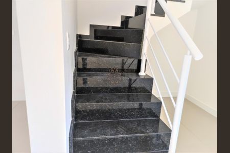 11_photo/94dce6d3bf.65e8e957ef4fba61-ATLAS-6973b24f-0b08-49a2-b132-2a864aeb9c07.jpg de casa à venda com 3 quartos, 93m² em Pilarzinho, Curitiba