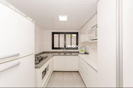 6_photo/94dce6d3f1.84d273d2e1abbbdc-ATLAS-fa90fca8-8464-4be8-a045-cf03fe7b7590.jpg de casa à venda com 4 quartos, 304m² em Abranches, Curitiba