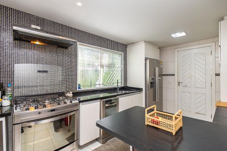 8_photo/94dce6d697.1470eeb9cf84c178-ATLAS-ce1d7770-8a1b-48c2-8564-d81bbdbced05.jpg de casa à venda com 3 quartos, 150m² em Pilarzinho, Curitiba