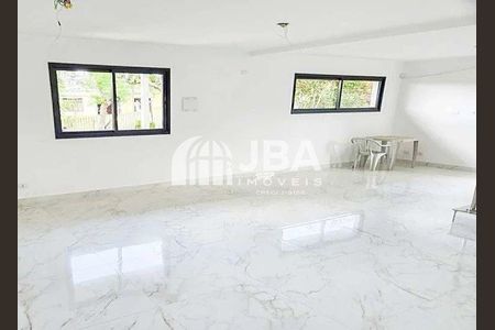 4_photo/94dce6d73d.18ea86e3cfdc0540-ATLAS-288425d9-e98a-437f-ad4d-8e17cd18b87c.jpg de casa à venda com 0 quarto, 177m² em Abranches, Curitiba