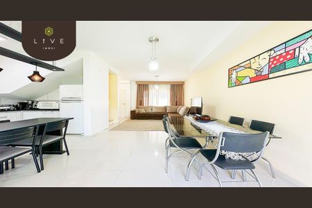 6_photo/94dce6d881.cb8d397bc949314a-ATLAS-7dda75c8-e4fc-4e43-9a66-dfd97bf29f9b.jpg de casa à venda com 3 quartos, 174m² em Barreirinha, Curitiba