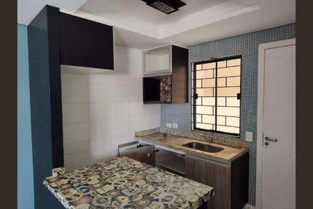 8_photo/94dce6d8f9.b88c9f23dde11cca-ATLAS-92b5bce0-a34f-4d4c-8444-61a0cc7a8291.jpg de casa à venda com 3 quartos, 80m² em Abranches, Curitiba